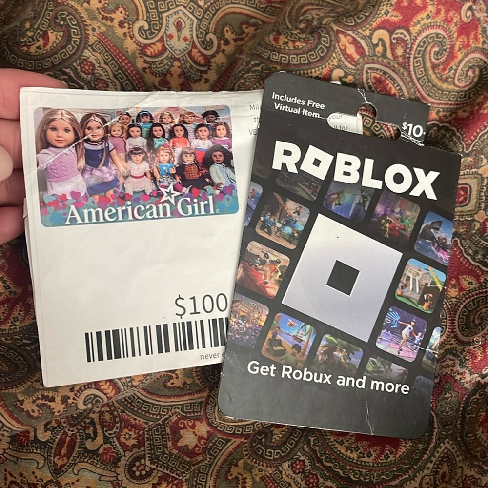 American Girl Doll GC $100 and American Girl Doll Bag + ROBLOX $10 GC ⭐️